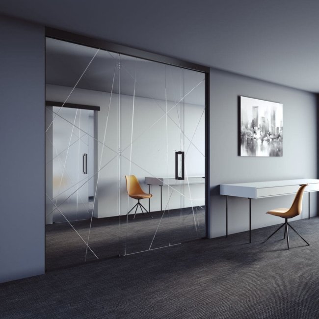 Skleněná stěna s posuvnými dveřmi SAPGLASS a čirým sklem FLOAT